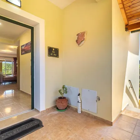Lägenhet Casa D' Irene Ágios Matthaíos